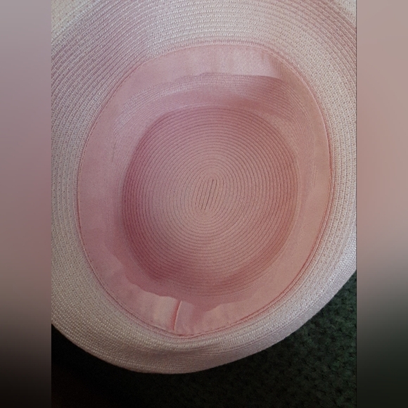 Women's Pink Kentucky Derby Hat with Beautiful Bow Embellishment - Picture 4 of 4